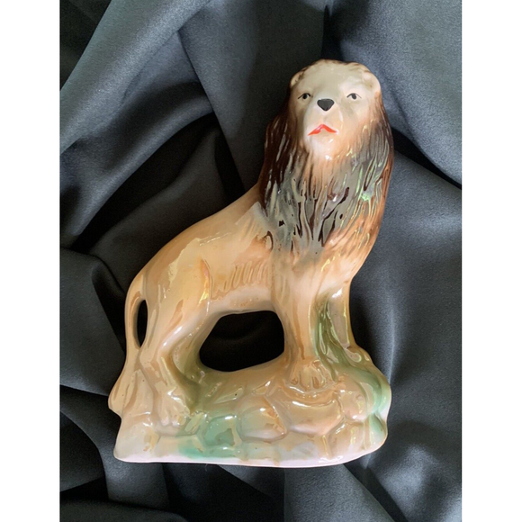 Vintage Proud Lion Figure Statue Lusterware Brazil - Picture 1 of 12